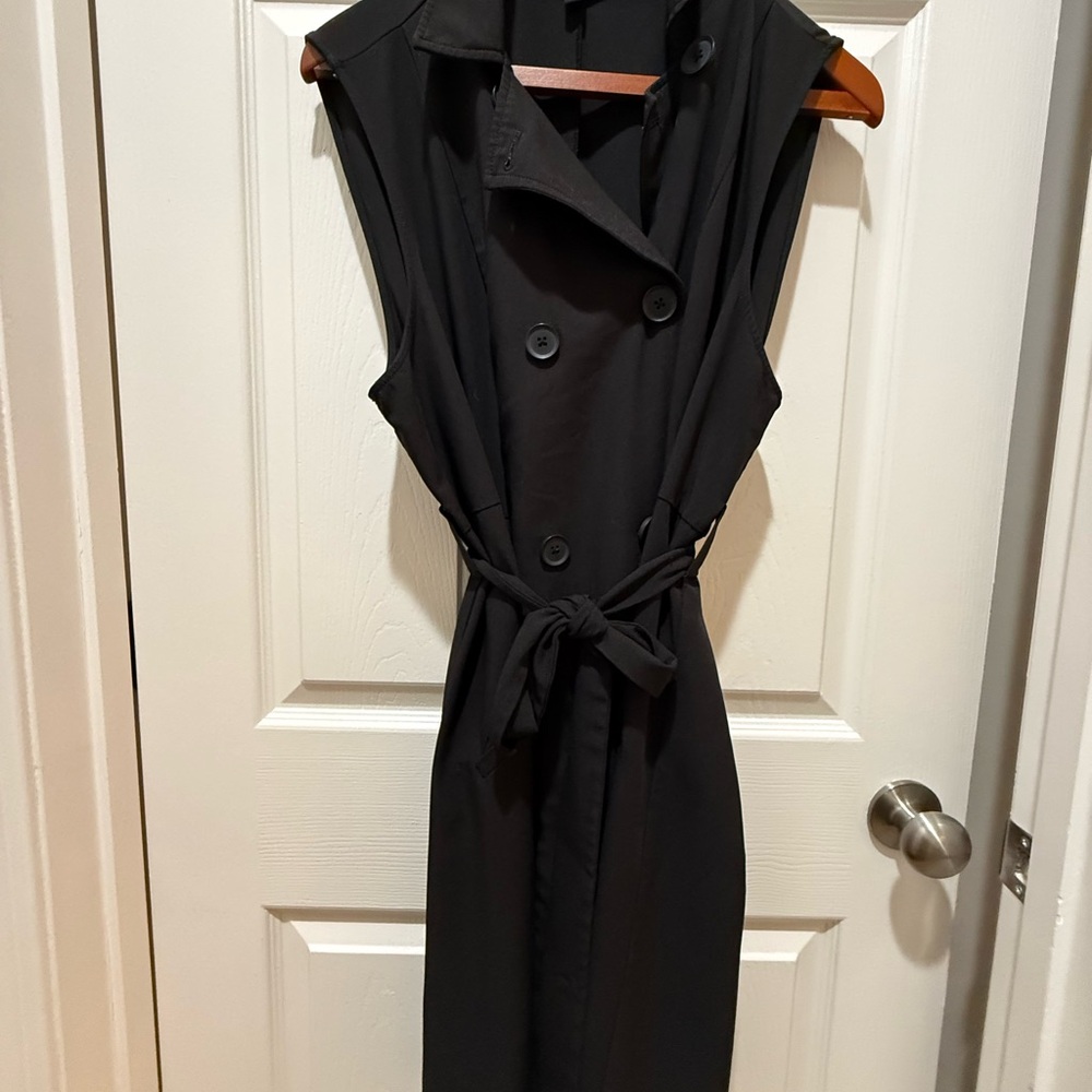 Torrid Black Sleeveless trench style coat